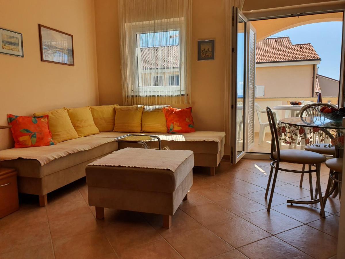 Apartments Coral Novalja Bagian luar foto
