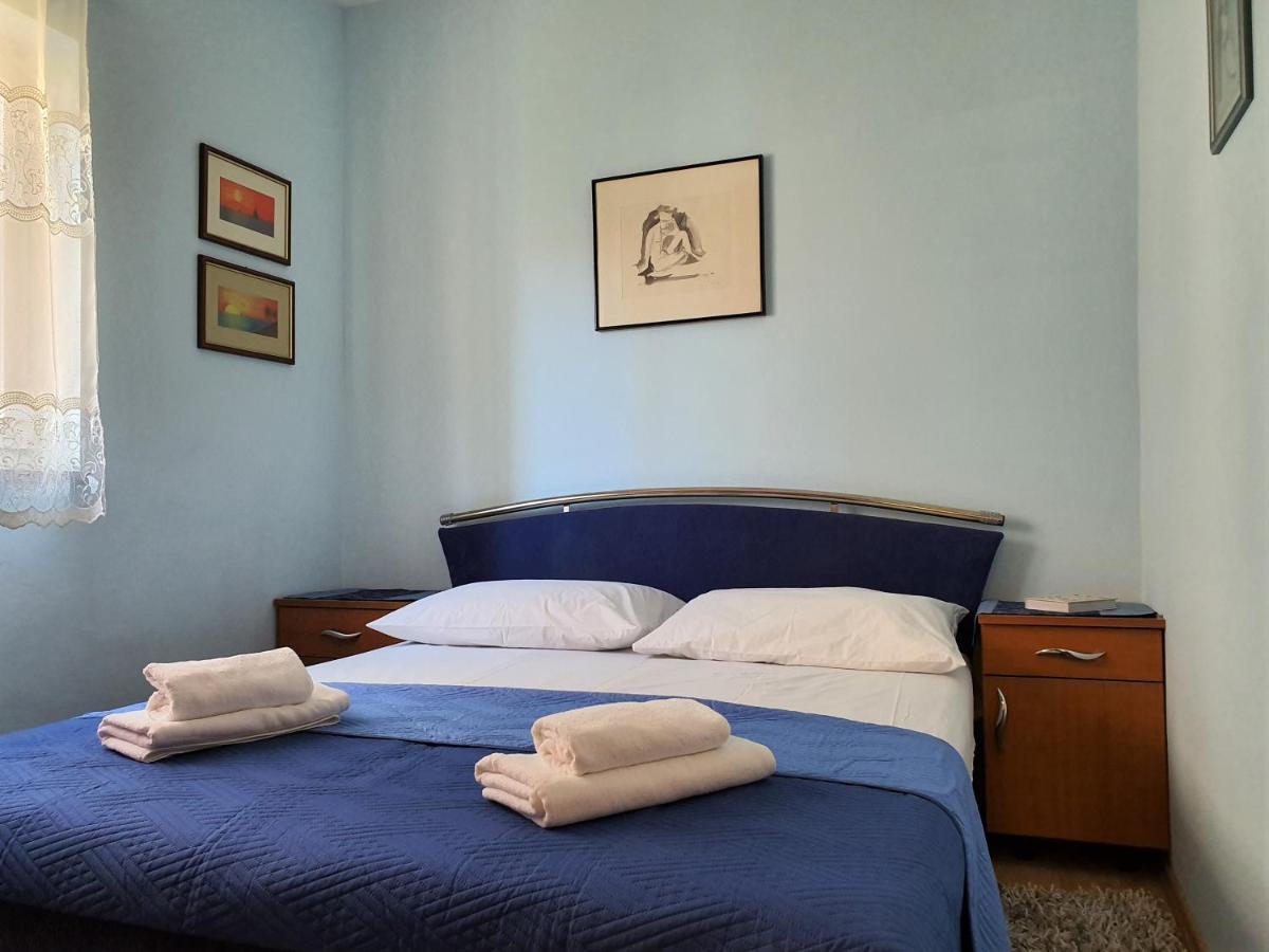 Apartments Coral Novalja Bagian luar foto